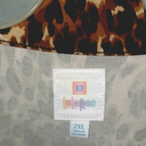 LuLaRoe Brown Leopard Print Teddy Jacket - Picture 3 of 5